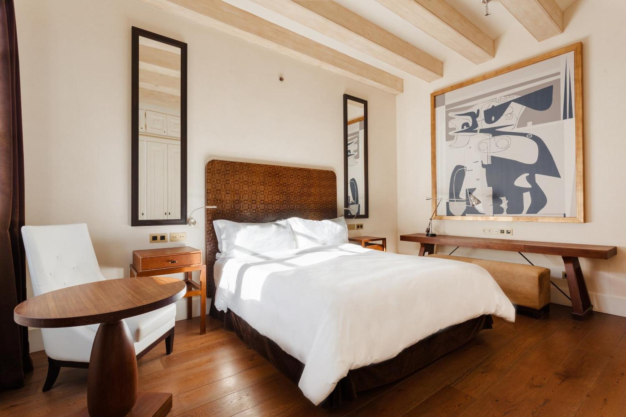 Sonder DO Plaça Reial Barcelona Quarto foto A bedroom at the hotel